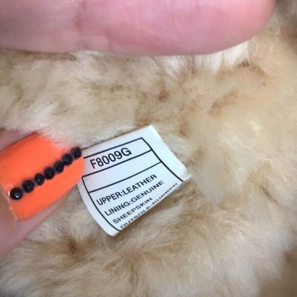 Ugg Australian Suede Embroidered black Sherling Lined winter boots size 7 - Picture 13 of 13